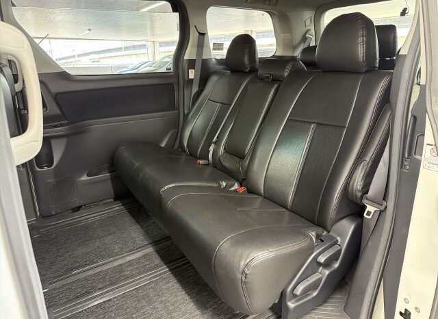 Toyota Vellfire full