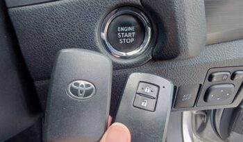 Toyota Auris full