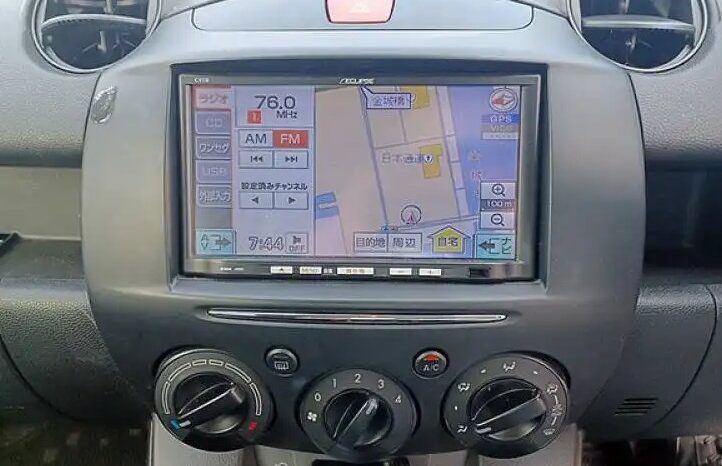 Mazda Demio full