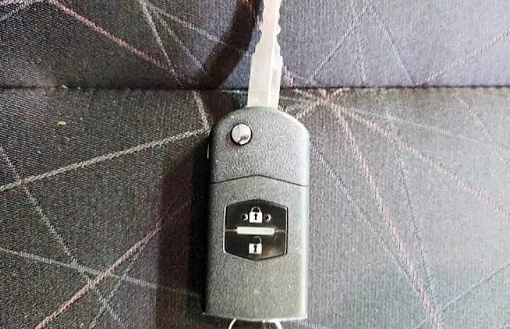 Mazda Demio full