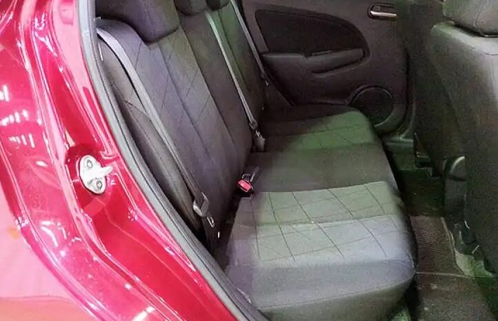 Mazda Demio full