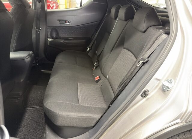 Toyota CH-R Hybrid full