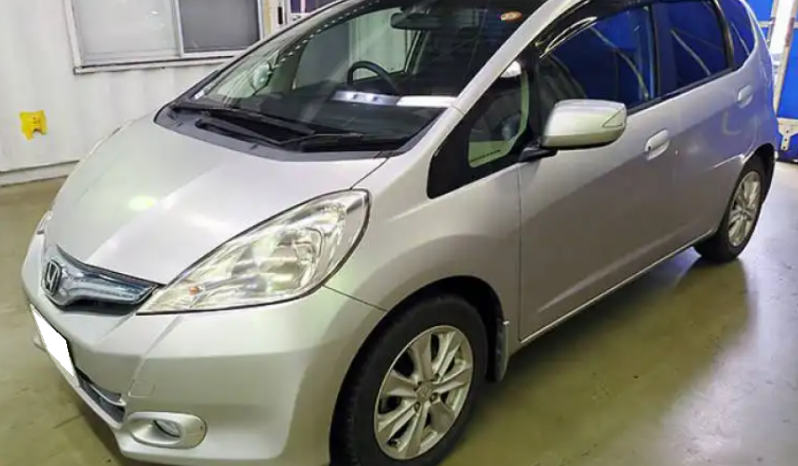 Honda Fit Hybrid full