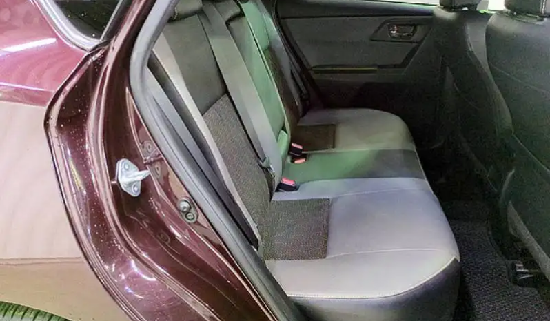 Toyota Auris full