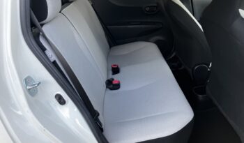 Toyota Vitz full