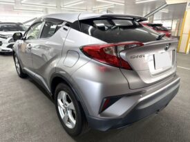 Toyota CH-R Hybrid