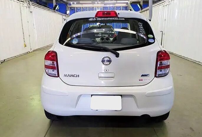 Nissan March full