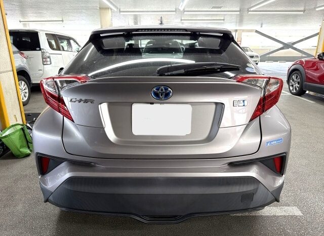 Toyota CH-R Hybrid full
