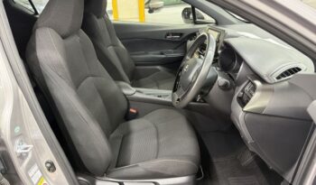 Toyota CH-R Hybrid full