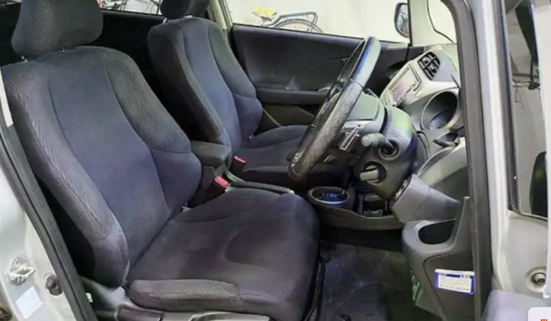 Honda Fit Hybrid full