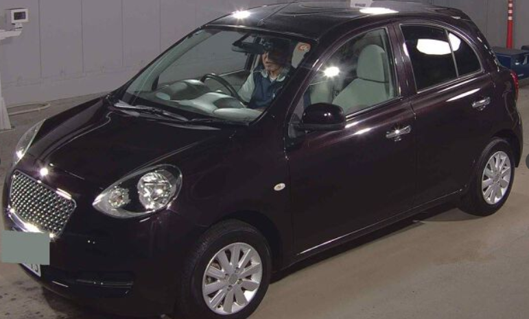 Nissan March Bolero full
